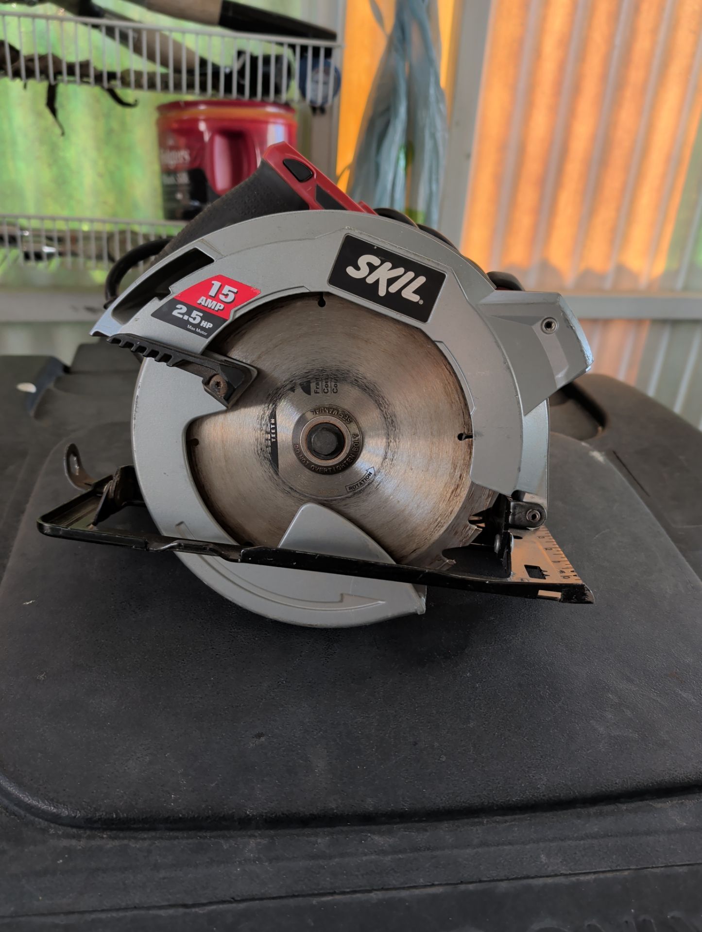Skill handsaw 71/4 corded