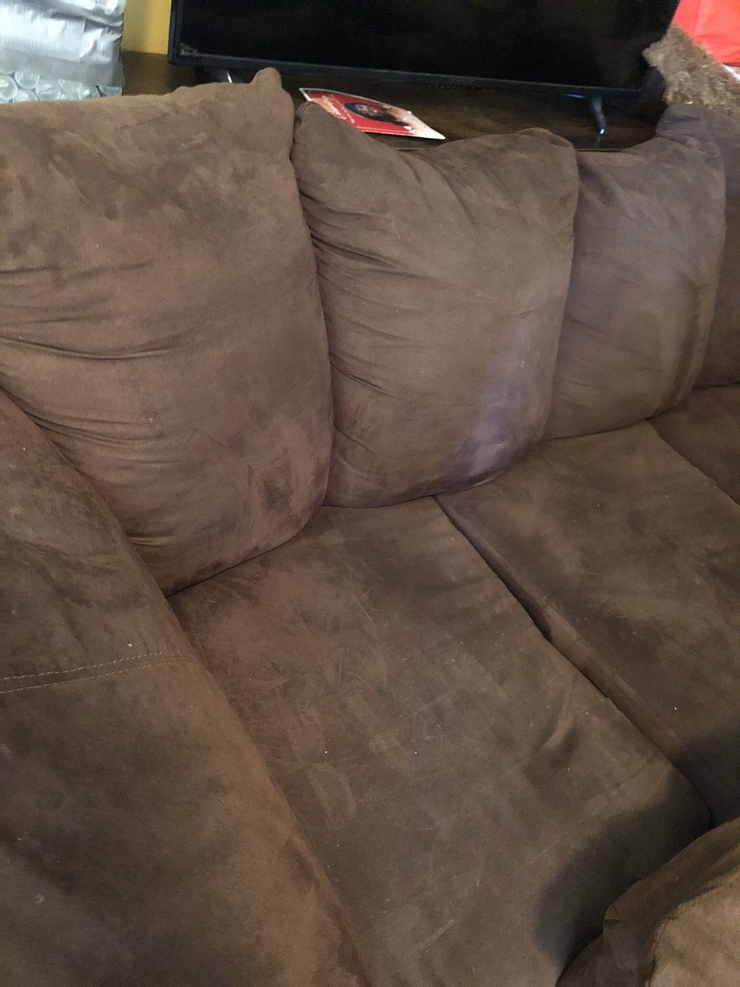 4 Sale Sofa Set
