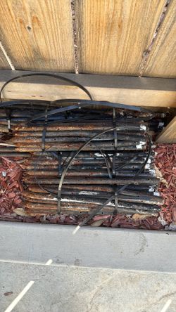 Bulk landscaping stakes