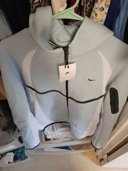 Nike Tech Fleece Full-Zip Hoodie