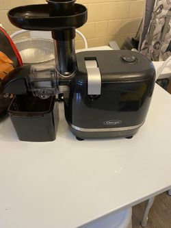 Omega Juicer