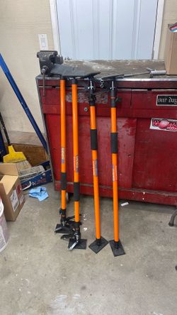 Drywall telescoping stance from 49 - 114 inches four of them