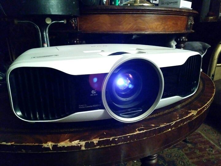Epson PowerLite Home Cinema 5020UB Projector / Model H527A