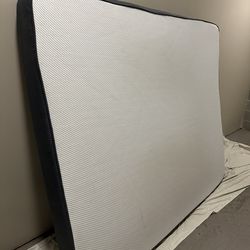 California King Casper Mattress + Bed Frame– Complete Set