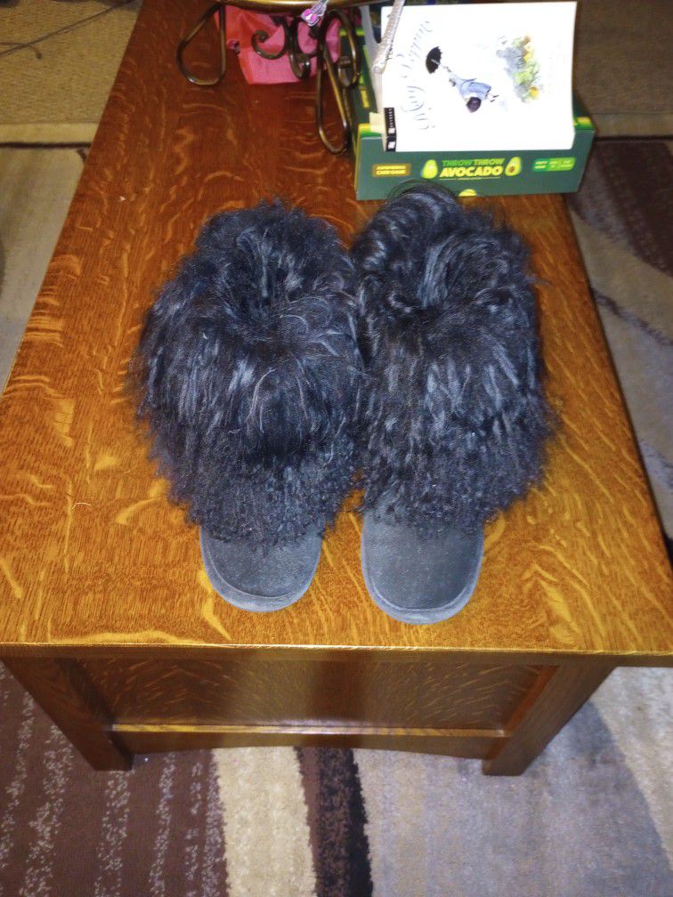 Girls Bearpaw Winter Boots Size 2