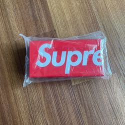 SUPREME MONTANA mini Spray Paint Set 