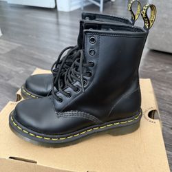 Dr. Martens Jadon Boots - Size 5