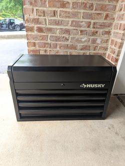 Husky tool chest