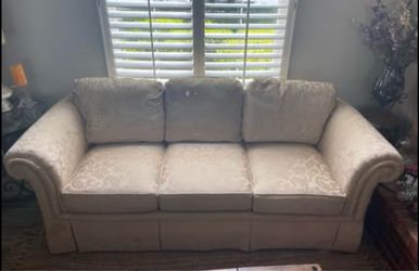 Drexel Heritage Sofa - Pristine Condition - Formal Living Room