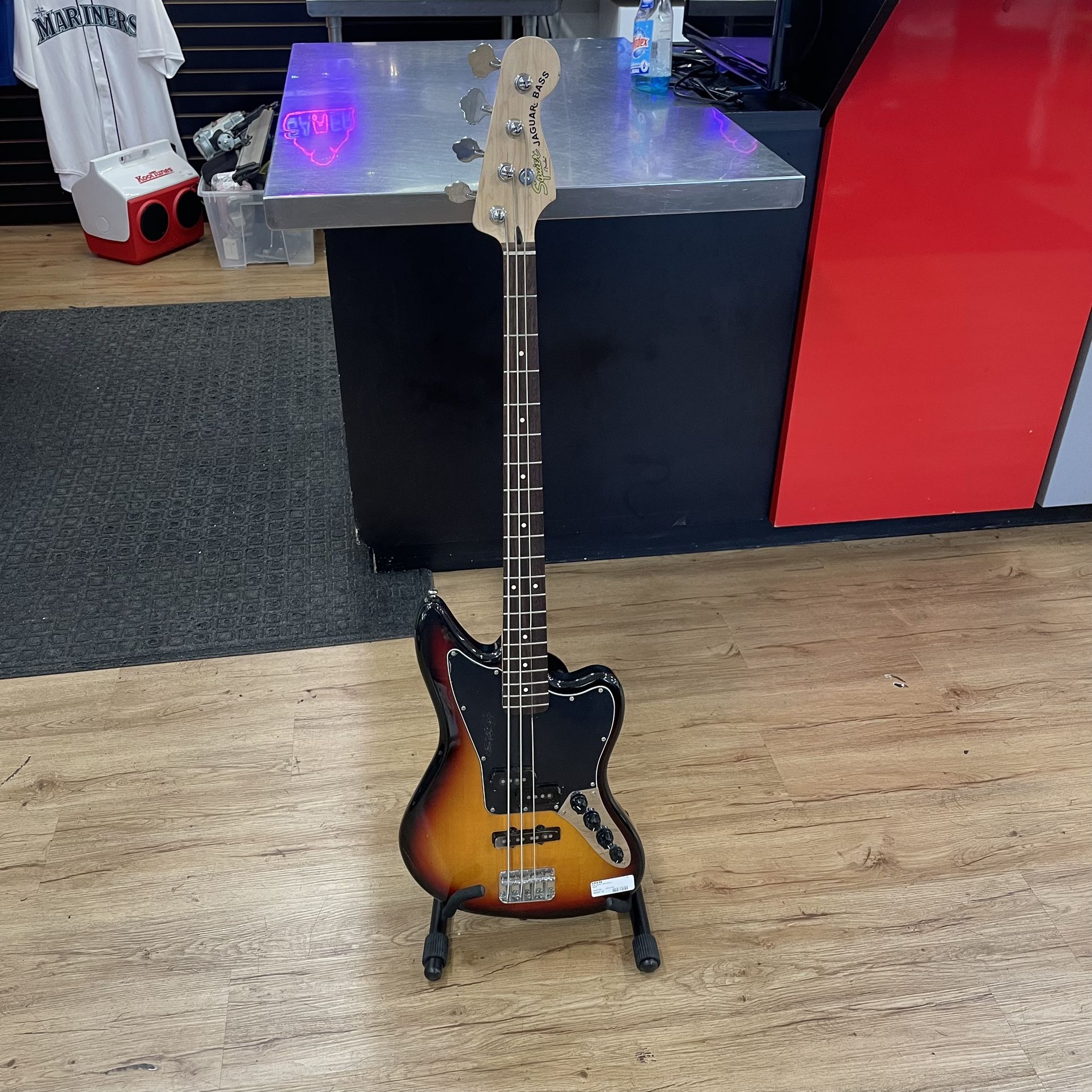 Squier Jaguar Bass Guitar 197507/12