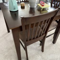 Square dining table for 4