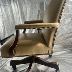 Ethan Allen Desk Chair