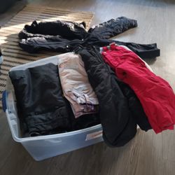 Lots Of Snow Clothes For Kids And Adults All In Brand New Condition All For Great Prices