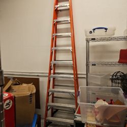 10 Ft Lader Used