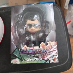 Hot Toys Cosbaby Bobble-Head collectible figure of Doctor Octopus from the movie Spider-Man: No Way Home. 





Brand: Hot Toys.
Series: Cosbaby.
Char