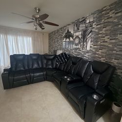 Black Leather Power Reclining Sectional – Lights, USB, Wireless Charging, Cup Holders