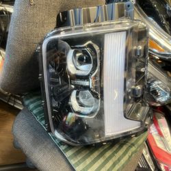 2022-25  HYUNDAI PALISADE  LEFT HEADLIGHT 