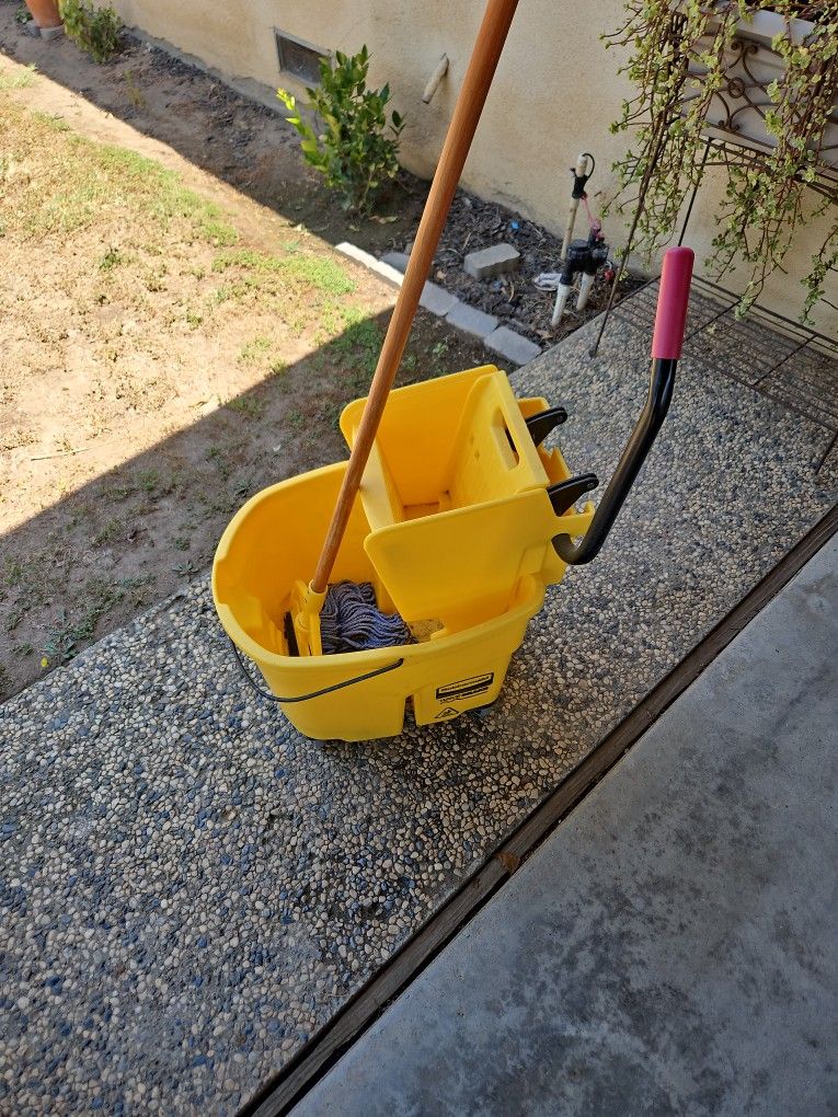 mop