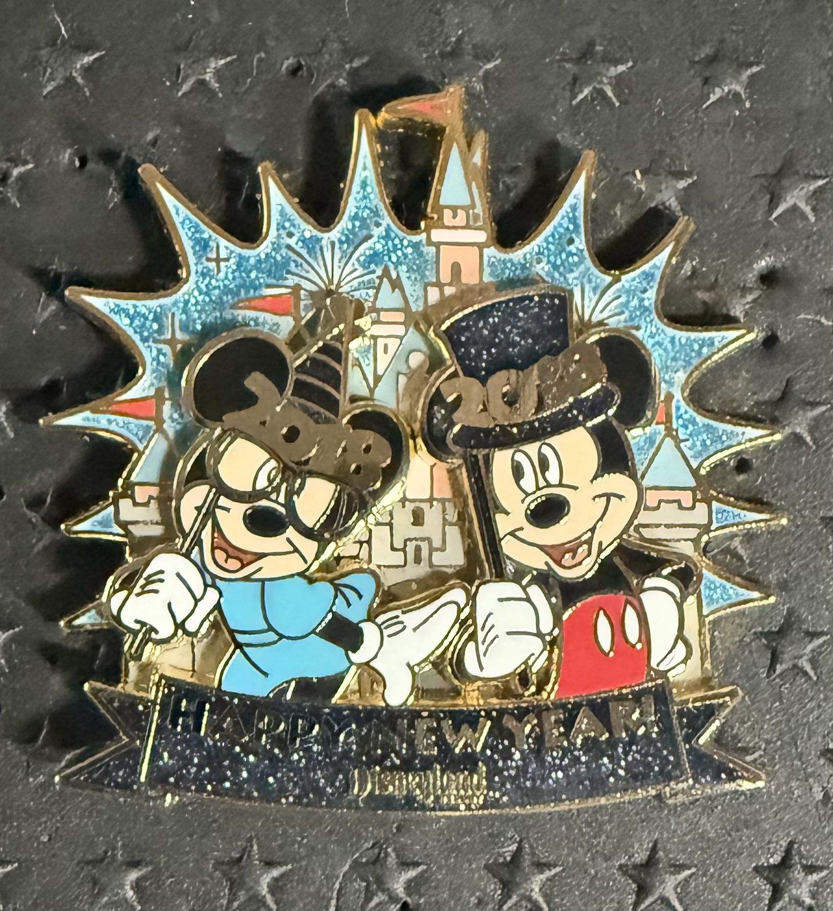 Disney Mickey And Minnie Happy New Years 2018 Pin 
