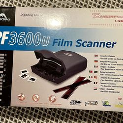 18 Megapixel Digitizer for 35mm Slides and Negatives.