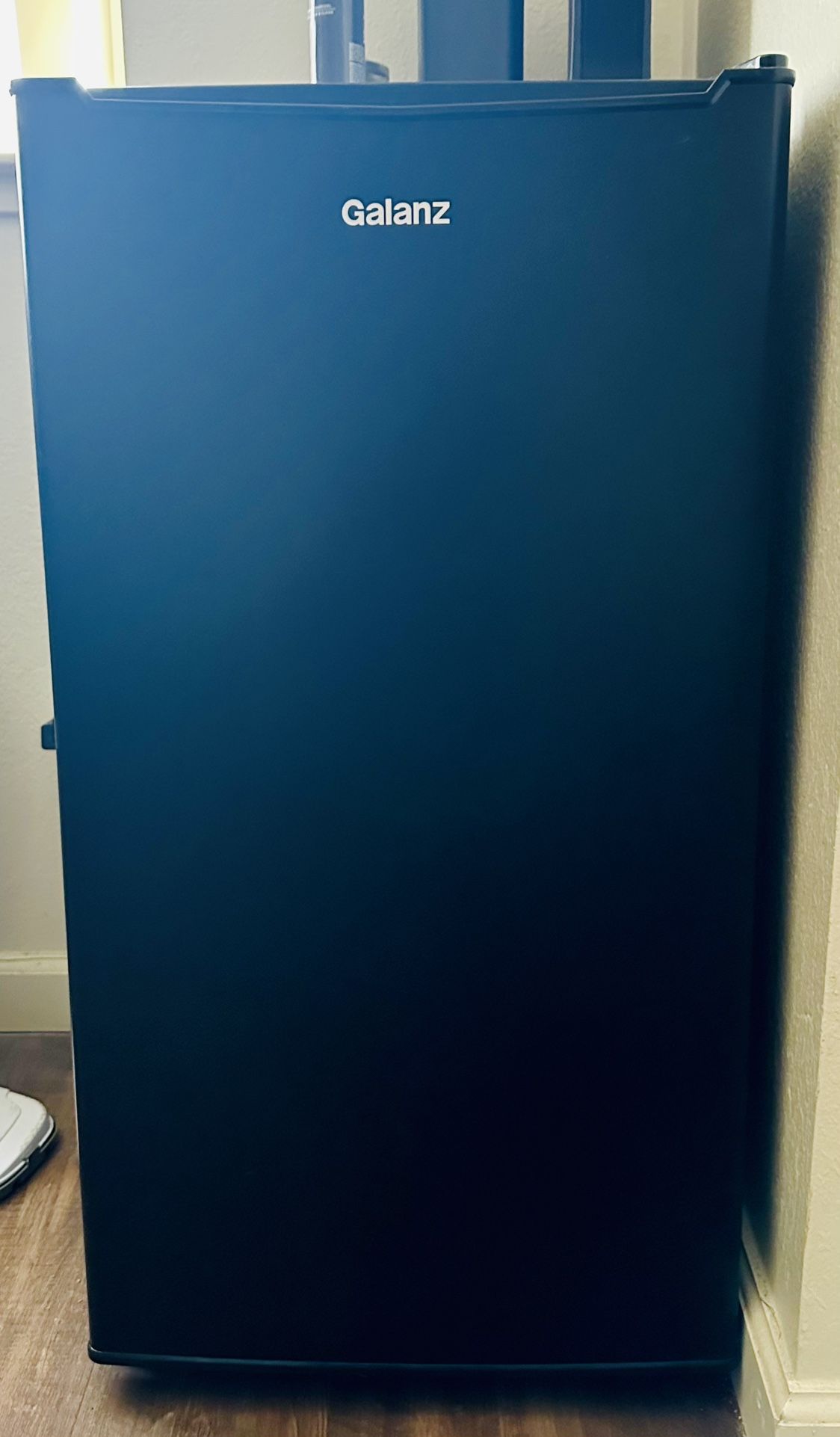 GALANZ ONE DOOR FRIDGE 