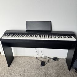 Casio Privia  PX-160BK 88-Key Digital Piano with Stand (Black)