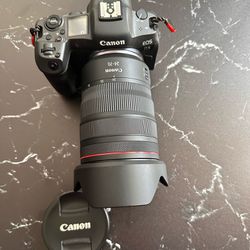 Canon R5 with 24-70mm f2.8