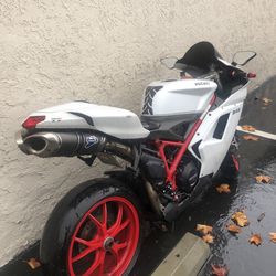 2012 Ducati 848 evo