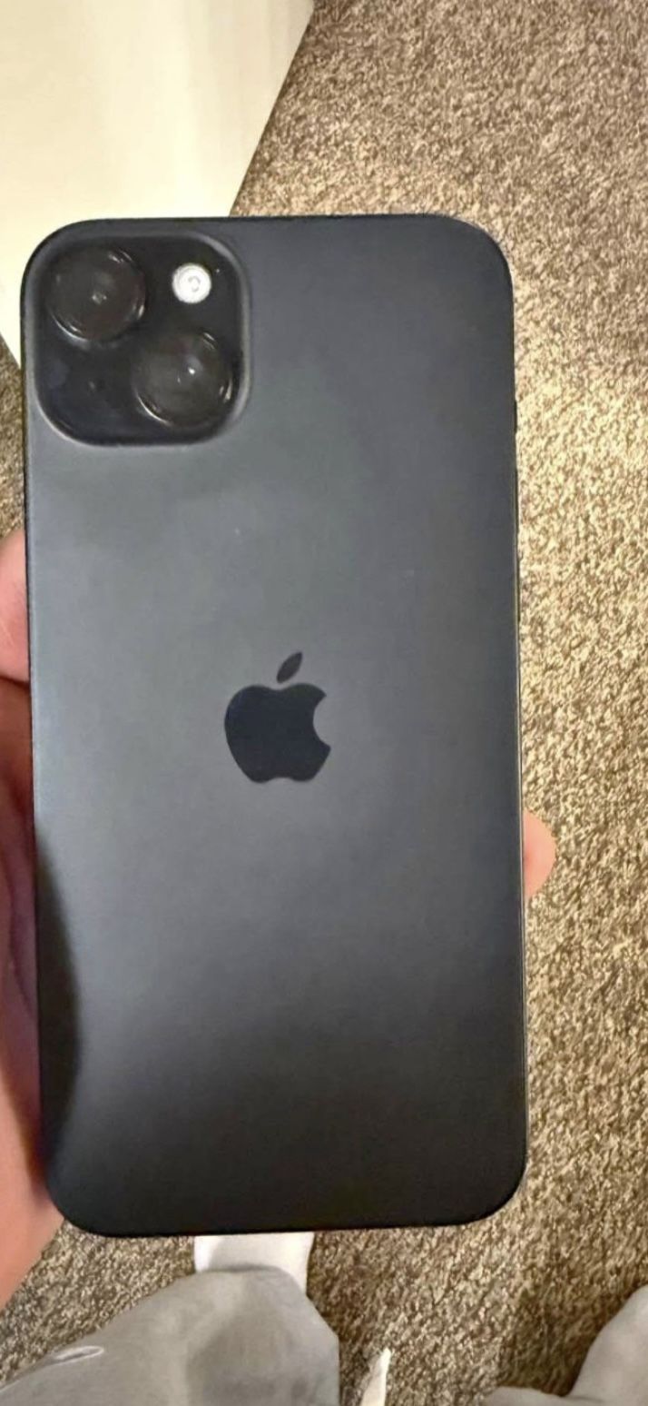 iPhone 15 Plus 