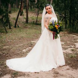 Worn Once, Elegant Wedding Dress