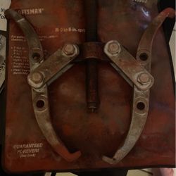 Craftsman Two Arm Gear Puller
