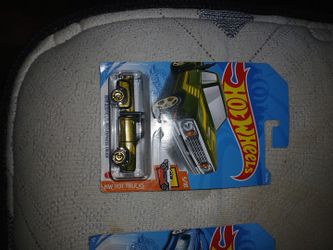 2 Hot Wheels Treasure Hunts