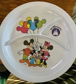 Vintage 80’s Disneyland 10 “ Divided Plate 