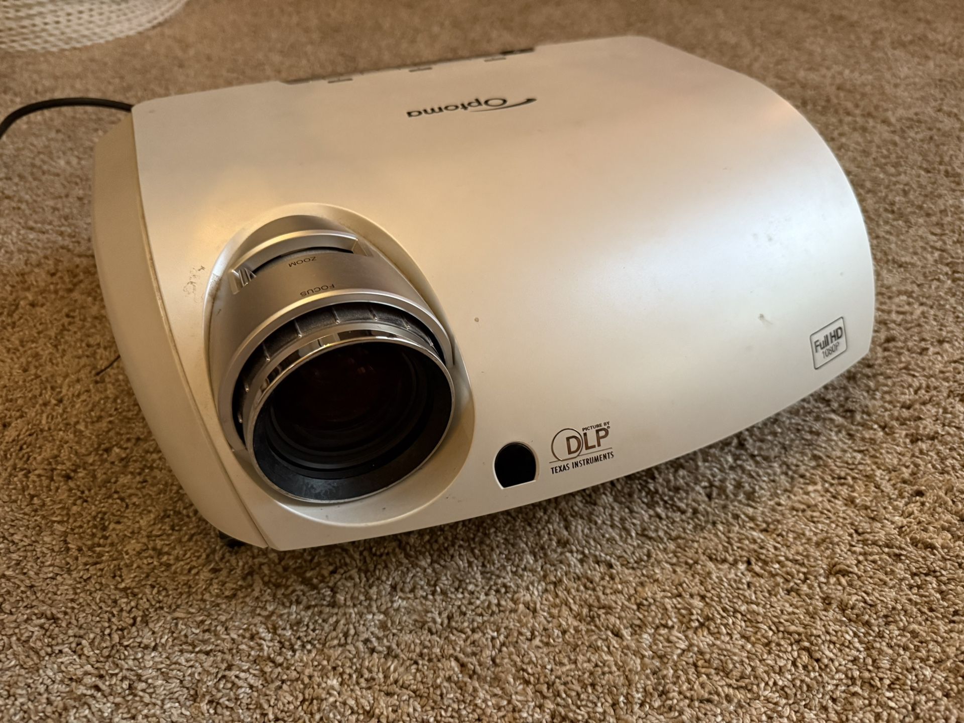 🎥 Optoma HD80 1080p Home Theater Projector 🎥