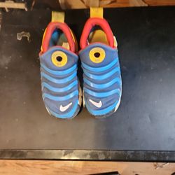 Nike Size 1 Y