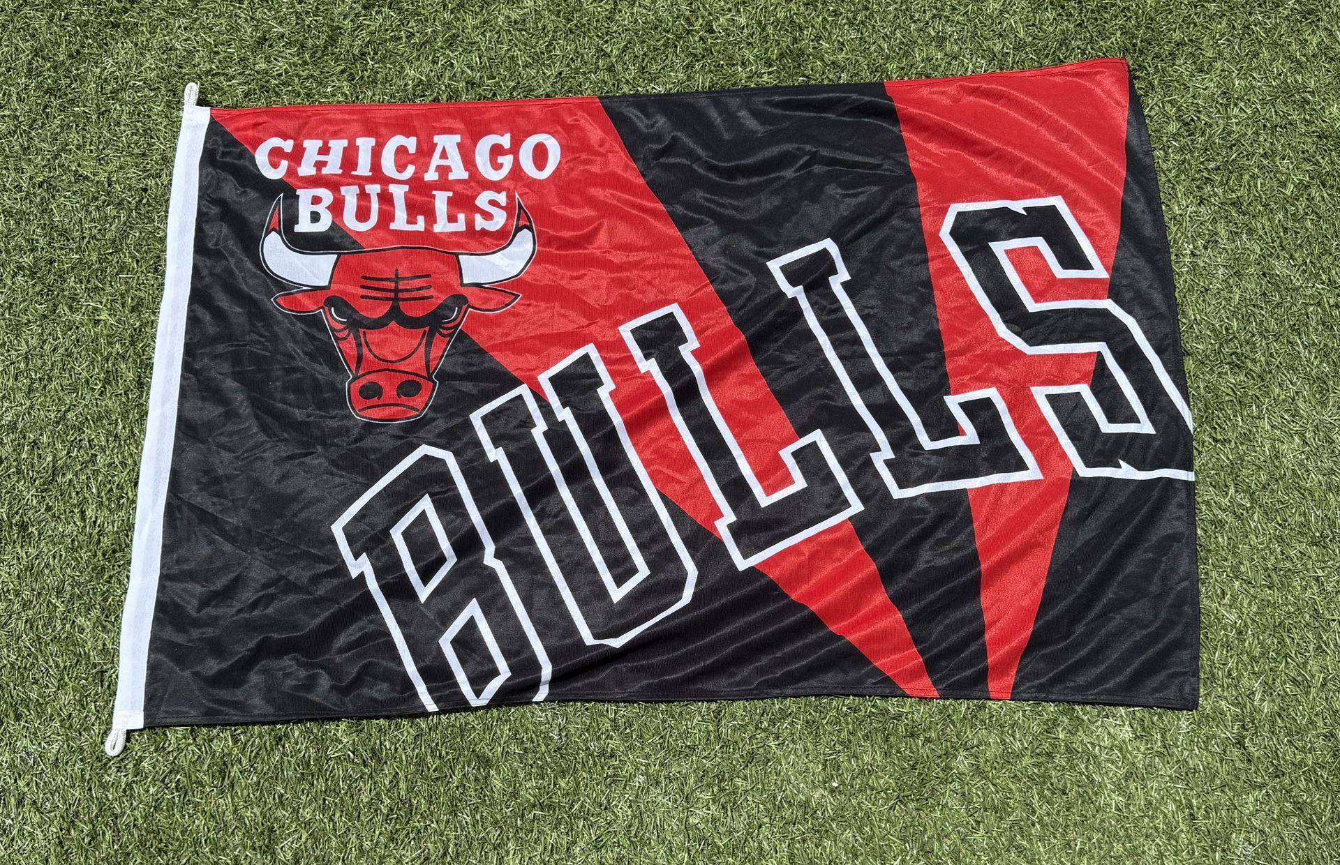 Chicago Bulls Black/Red 2013 NBA Vertical Hanging Banner Flag 29” x 42”