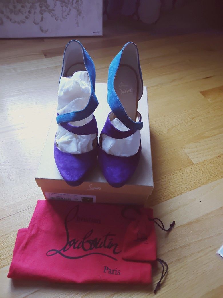 Christian Louboutin Citoyenne 100 Veau Velours VL4F Violet Peacock 38 stiletto heels 7 US