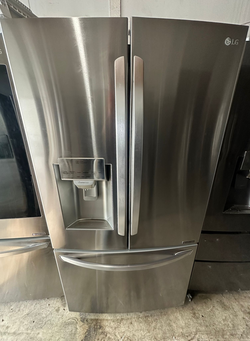 LG FrenchDoor Refrigerator Stainless IceMaker