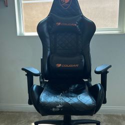 Cougar Gaming Chair – Peeling Seat, Priced to Sell