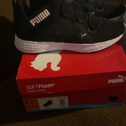 Pumas Size 8.5