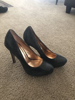 Size 6 BCBG Heels