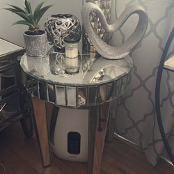 Mirrored side table. Small crack on top