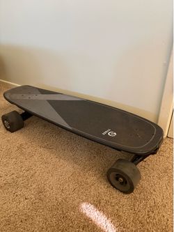 Electric skateboard