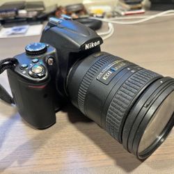 Nikon D5000