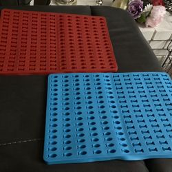 Silicone Dog Treat Mold With 2 Pack 