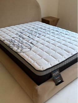Elite Midnight Pro  queen size mattress pillow top 12”.     New mattress in a plastic sealed  Venta de colchones  ☎️📲call or Tex (213)713-74-89   Hab