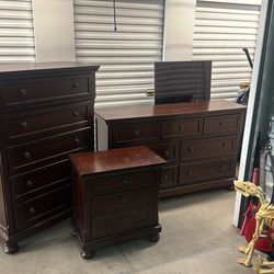 Real Wood Bedroom Set