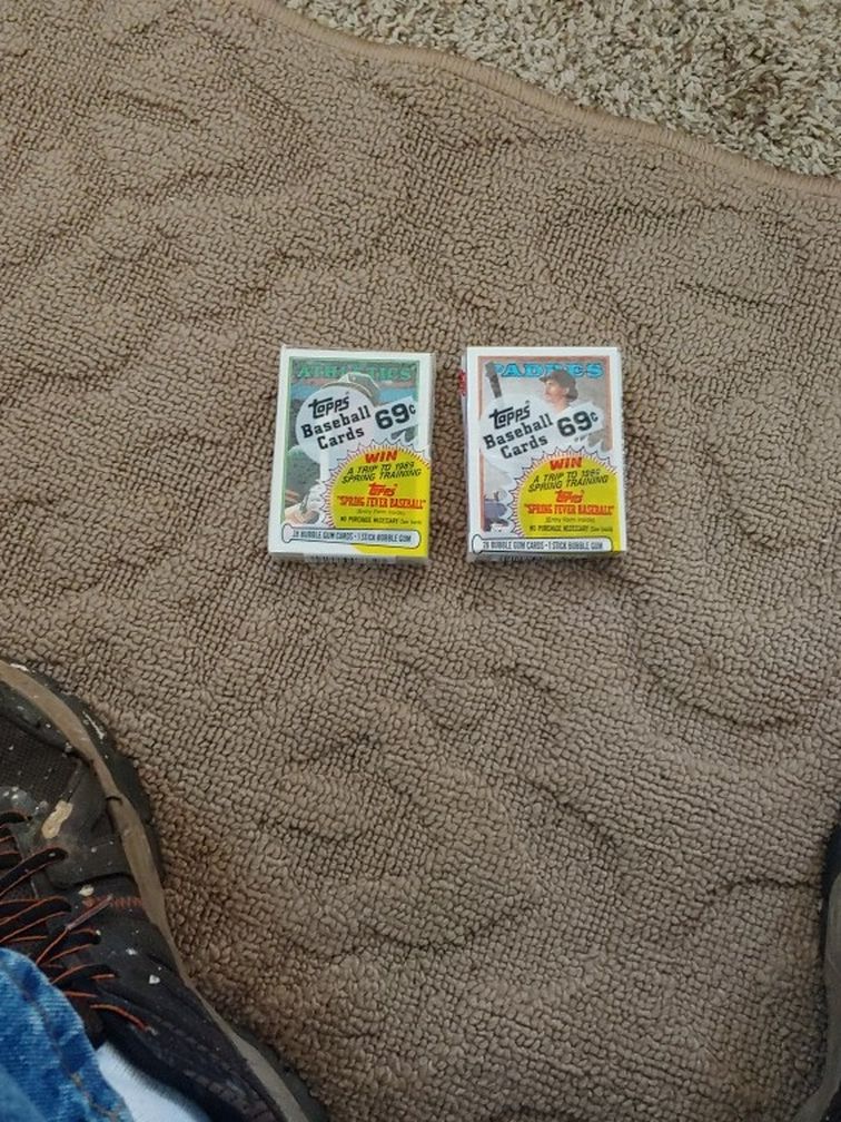 (2) Sealed Packs Of Topps 1989 Baseball Cards