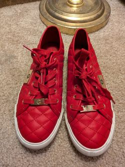 GUESS Los Angeles Fashion Sneakers.