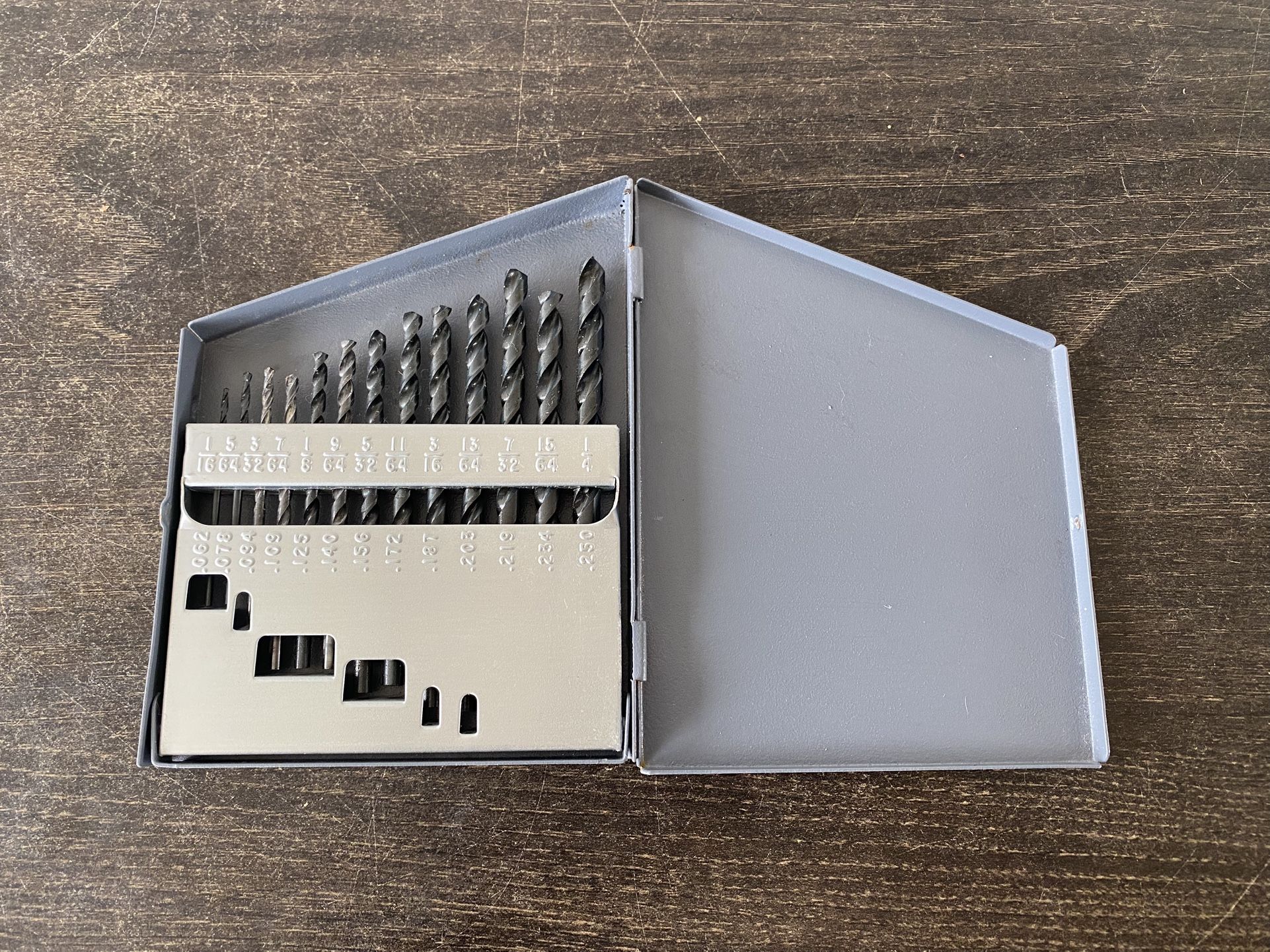 Drill Hog 13 Pc NIOBIUM Left Hand Drill Bit Set Index Drill Bits